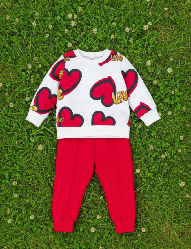 Red heart printed outfit